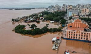 Leia mais sobre o artigo No Brasil, inundações sem precedentes podem forçar um acerto de contas político