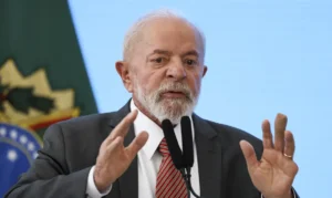 Leia mais sobre o artigo Artigo | Lula e a frente ampla: acabou o amor