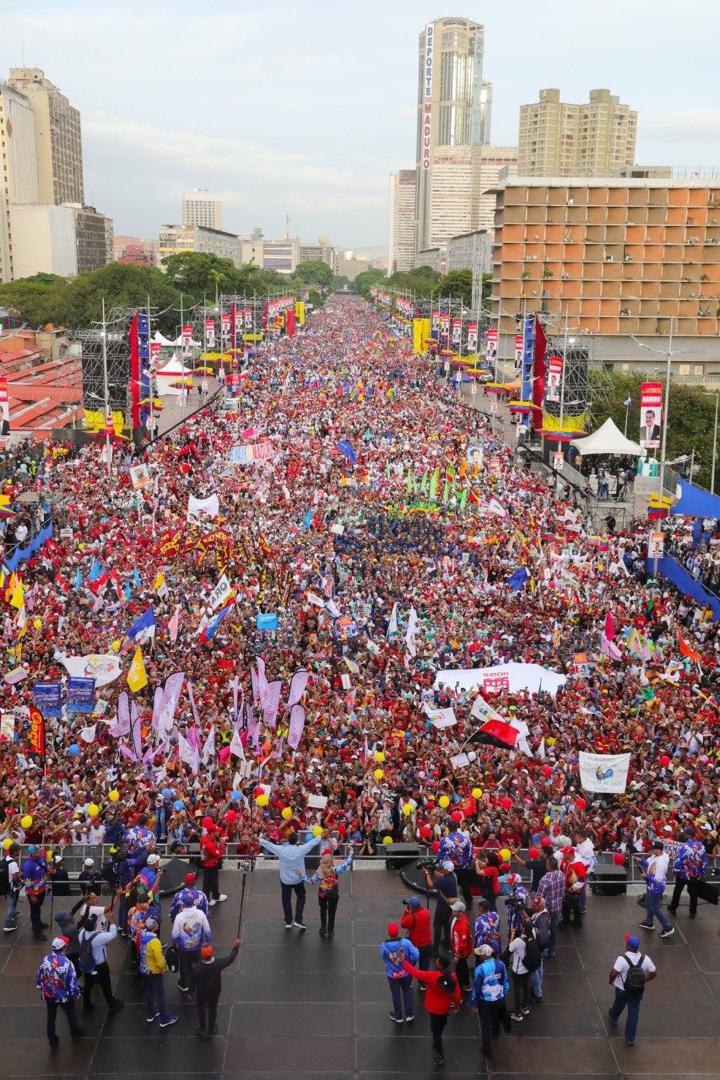 Movimento Brasil Popular com Maduro e a Revolução Bolivariana!